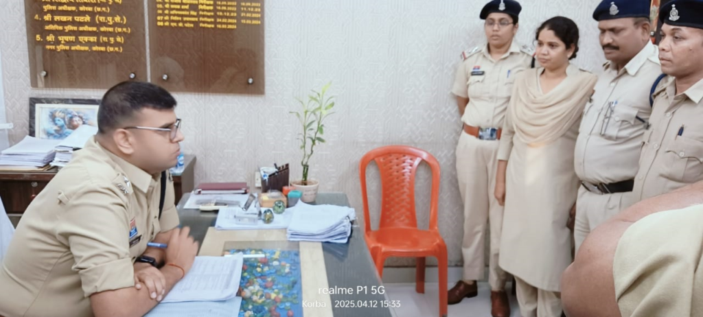 कोतवाली थाने का एसपी ने किया औचक दौरा, दिए आवश्यक दिशा-निर्देश Untitled 207