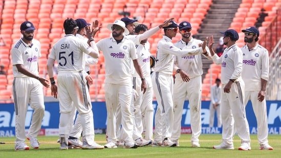वेस्ट इंडीज़
भारत वेस्ट इंडीज़ टेस्ट मैच