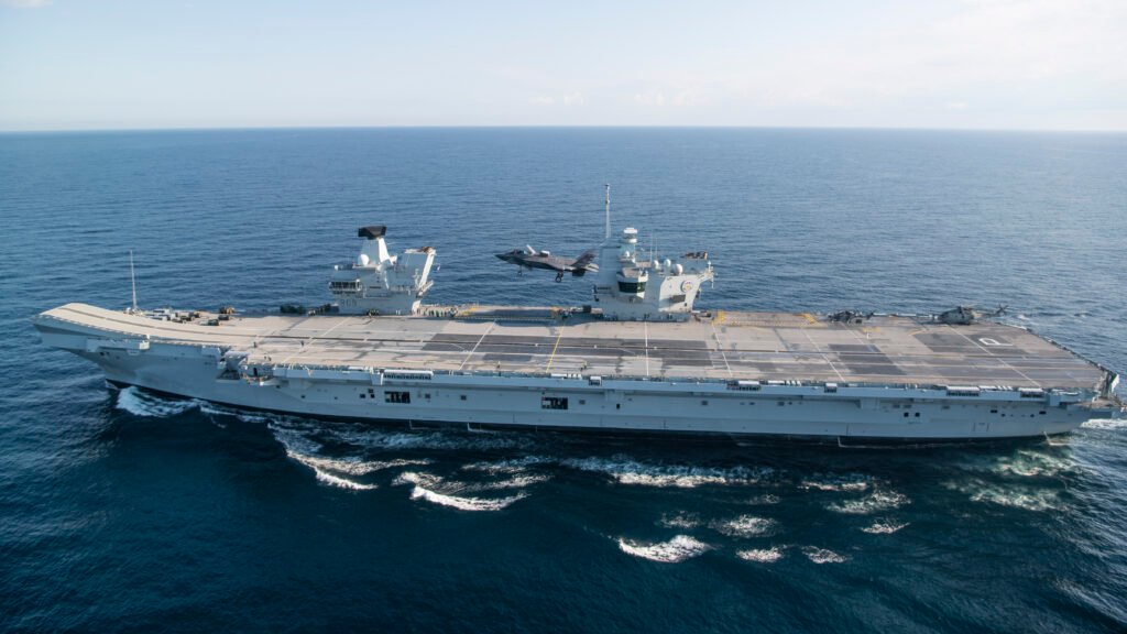 VX 23 F 35B approaches HMS Prince of Wales