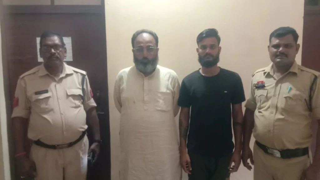 बिलासपुर गोलीकांड में बड़ी कार्रवाई: कांग्रेस नेता अकबर खान गिरफ्तार, पुलिस ने 24 घंटे के भीतर पकड़ा मुख्य आरोपी – जानिए पूरी वारदात की डिटेल 01 11 2025 congress leader akbar khan arrested