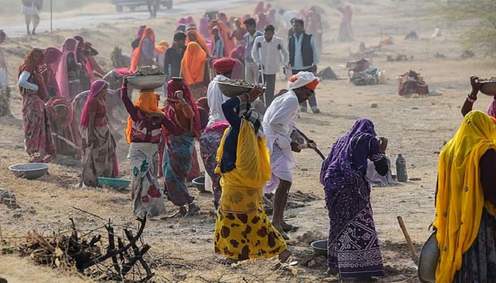 CG NEWS : 1 जुलाई से लागू होगी ‘वीबी जीरामजी’, छत्तीसगढ़ के विकास के लिए 3,354 करोड़ की मंजूरी Untitled 155