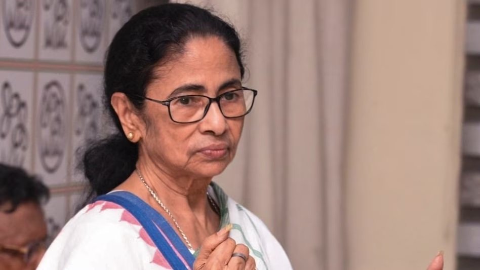 Mamata Banerjee FIR News: TMC प्रमुख ममता बनर्जी के खिलाफ दर्ज हुई FIR, जानें क्या है मामला Untitled 198