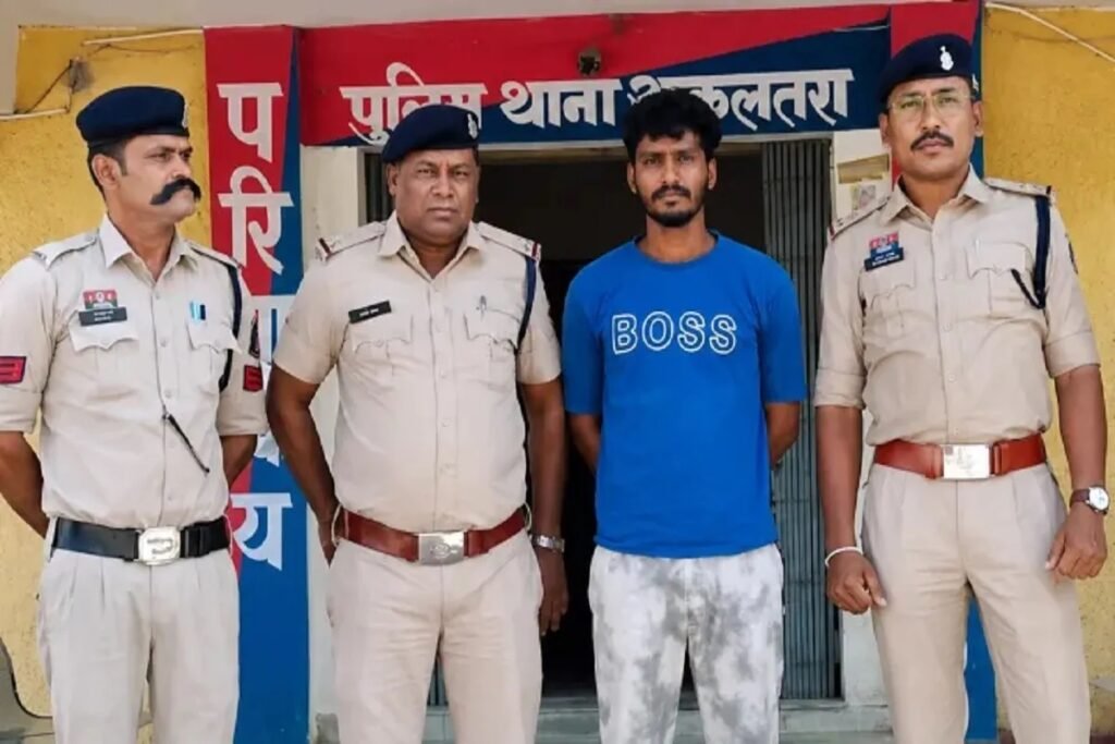 छत्तीसगढ़ में ISI का जासूस गिरफ्तार, पाकिस्तान को भेज रहा था गोपनीय जानकारी Untitled 343