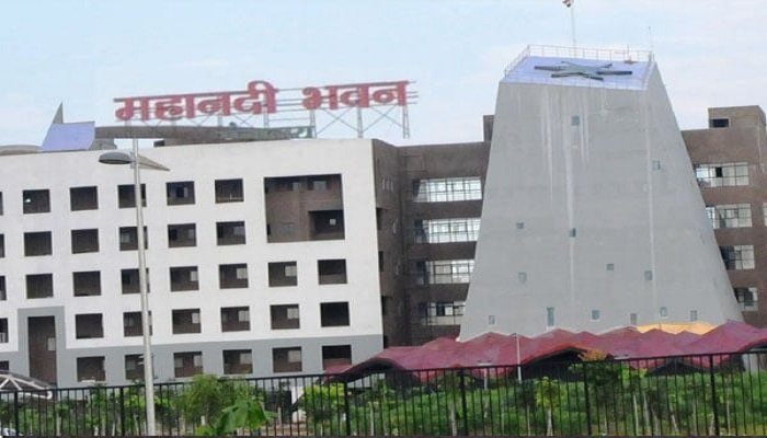 छत्तीसगढ़ में बड़ा प्रशासनिक फैसला: 12 तहसीलदार बने डिप्टी कलेक्टर, नई पदस्थापना सूची जारी Untitled 363
