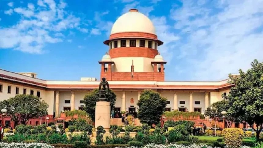 CG News: हिरासत में मौत मामले में सुप्रीम कोर्ट का बड़ा आदेश, CBI जांच के साथ पीड़ित परिवार को मिलेगा 25 लाख का मुआवजा Untitled 114