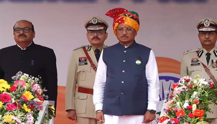 80th Independence Day: पुलिस परेड ग्राउंड में CM विष्णु देव साय ने फहराया तिरंगा, प्रदेशवासियों को दिया संदेश Untitled 145
