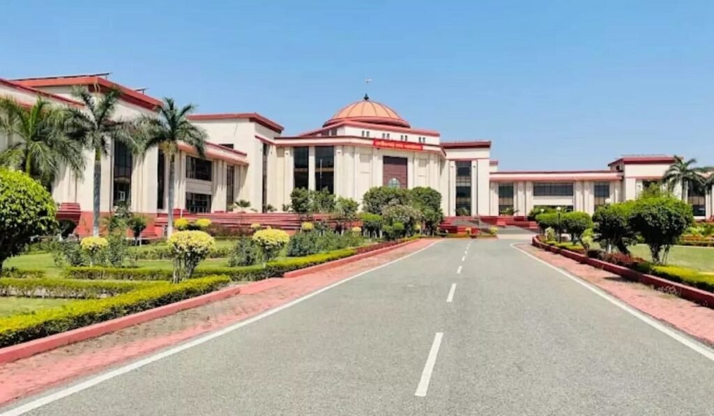 CG High Court Verdict: छत्तीसगढ़ हाईकोर्ट का बड़ा फैसला – बिना शादी साथ रहने वाली महिला को भी मिल सकता है भरण-पोषण का अधिकार Untitled 158
