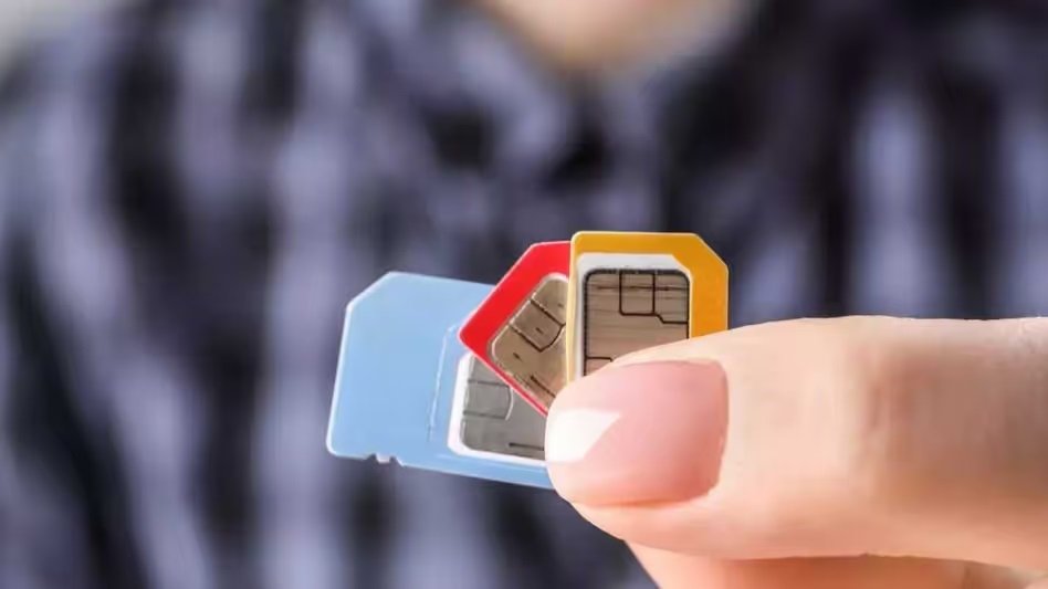SIM Rule: SIM को लेकर नियम सख्त! ज्यादा मोबाइल नंबर रखने वालों पर होगी कार्रवाई, जानें अधिकतम लिमिट Untitled 226