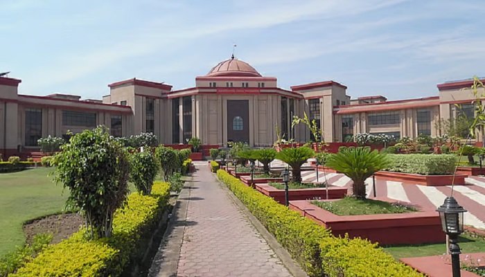 Chhattisgarh High Court में सोमवार से बदलेगी सुनवाई की व्यवस्था, जानिए किस बेंच में कौन से केस होंगे लिस्ट Untitled 70
