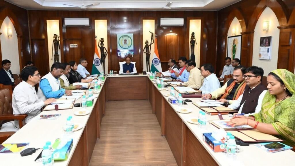 CG Cabinet Decision: पूर्व अग्निवीरों के लिए 36 आरक्षक पदों पर भर्ती को हरी झंडी, आदिम जाति विकास विभाग का नाम बदलने का फैसला Untitled 167